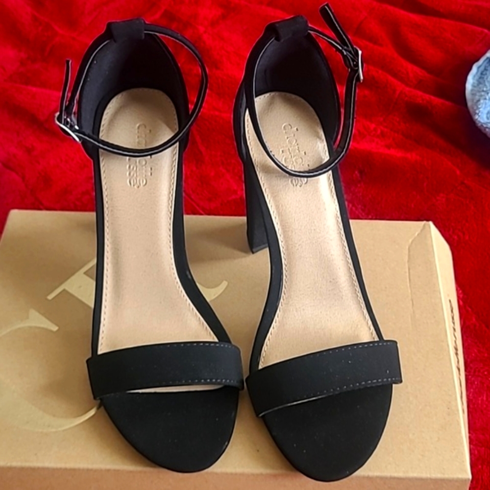 *BRAND NEW* NEVER WORN* Charlotte russe' size 8